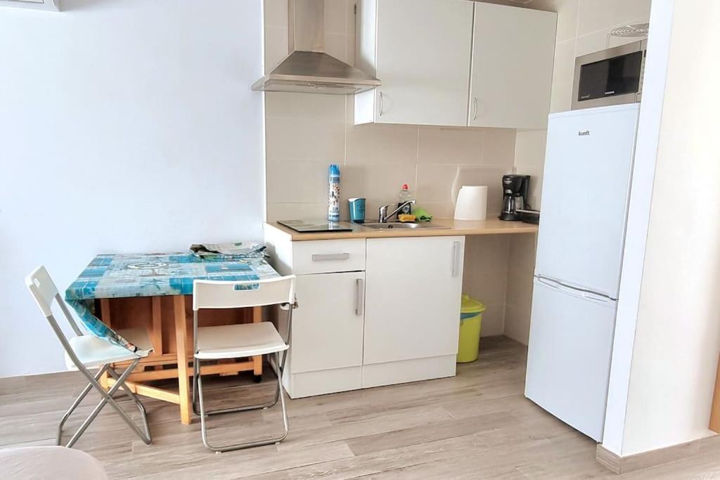 Apartamento Privado Con Jardin, Piscina Elevada Y Bbq Chiclana de la Frontera Eksteriør billede