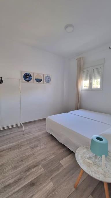 Apartamento Privado Con Jardin, Piscina Elevada Y Bbq Chiclana de la Frontera Eksteriør billede