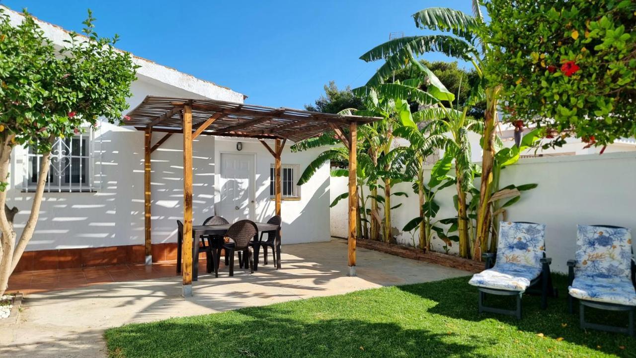 Apartamento Privado Con Jardin, Piscina Elevada Y Bbq Chiclana de la Frontera Eksteriør billede